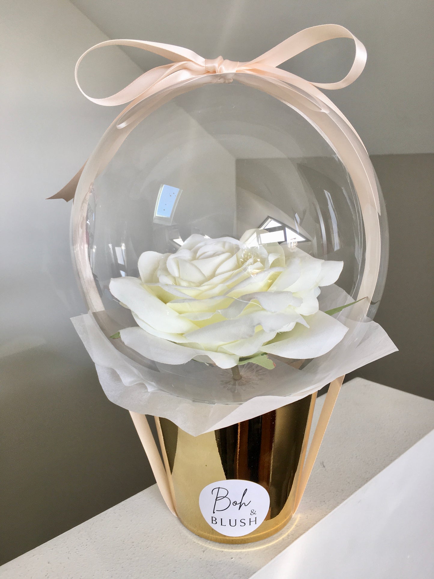 White Rose balloon